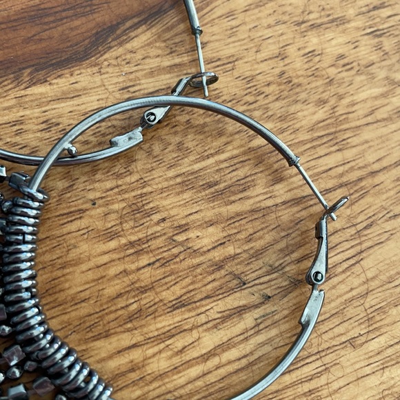 Beautiful dangling hoop earrings - Picture 5 of 7